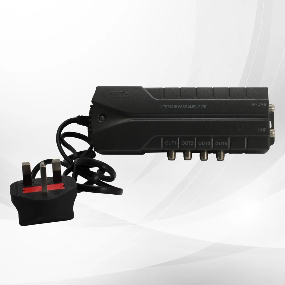 TRIAX LTE 700, 4 Way IR Pass Amplifier, 2 In 4 Out