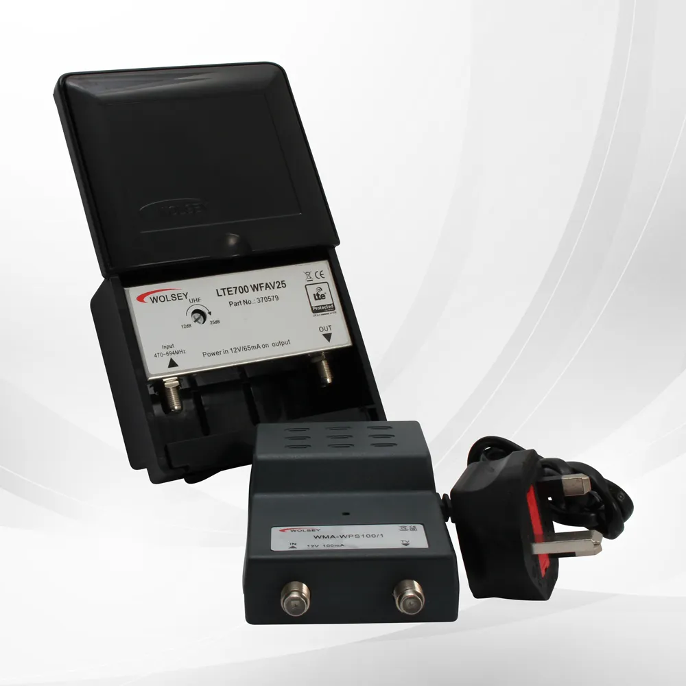 TRIAX LTE700 WFAV 25 Masthead Kit, 12-25dB Gain, 1 output, 1 output PSU